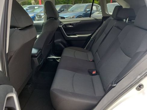 Used 2024 Toyota RAV4 XLE FWD image 13