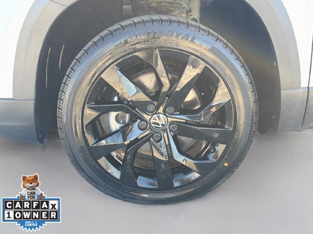 Used 2024 Volkswagen Taos SE FWD image 39