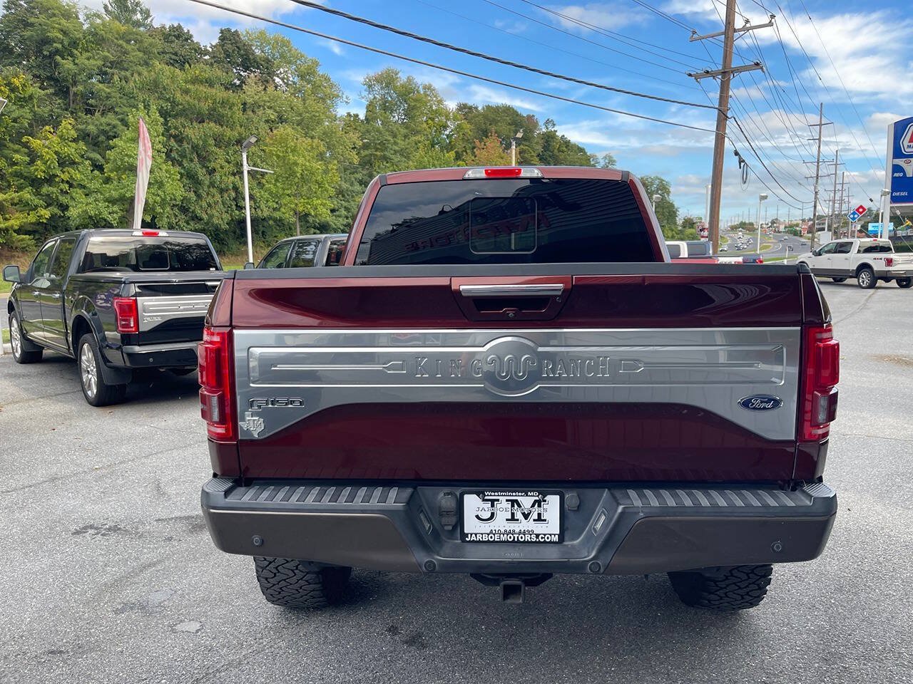 Used 2017 Ford F150 King Ranch w/ Equipment Group 601A Luxury AWD/4WD image 8