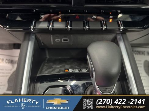 Used 2023 Chevrolet Colorado Z71 w/ Z71 Convenience Package 2 image 28