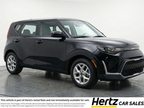 Used 2025 Kia Soul LX w/ LX Technology Package image 1