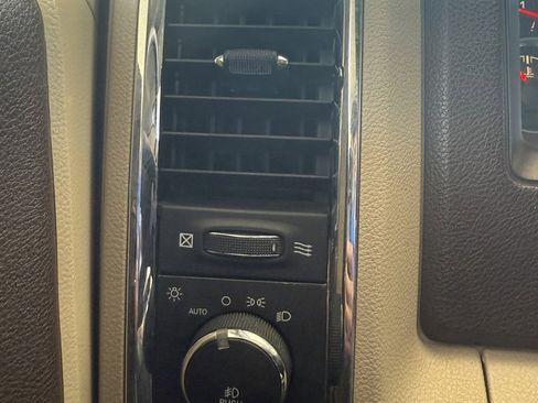 Used 2013 RAM 1500 Laramie w/ Convenience Group image 35