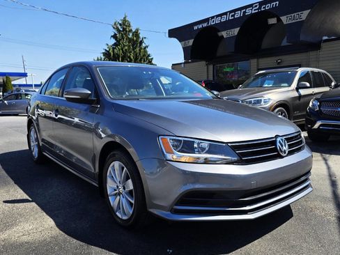 Used 2016 Volkswagen Jetta SE image 34