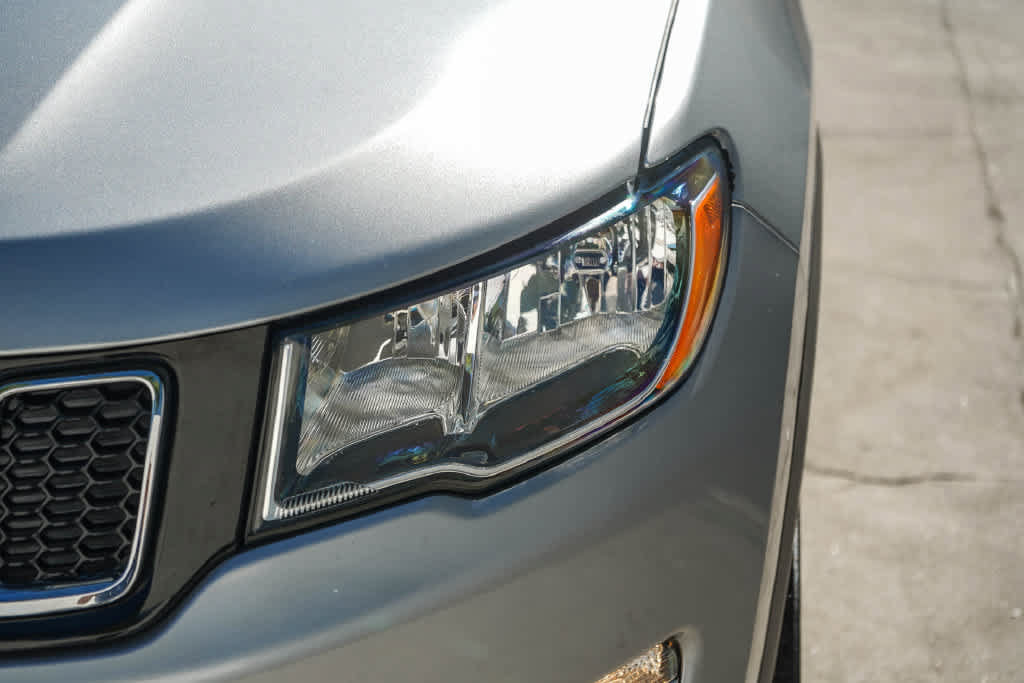 Used 2021 Jeep Compass Limited FWD image 8