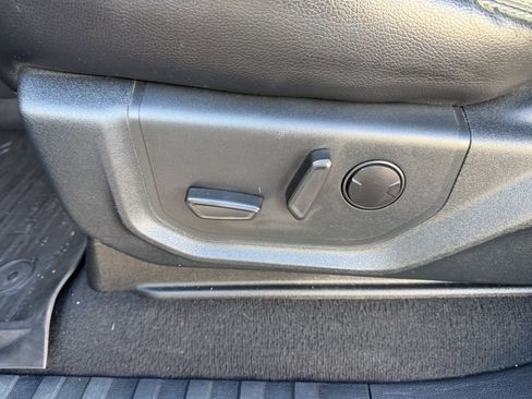 Used 2021 Ford F250 Lariat image 17
