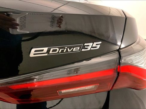 Used 2023 BMW i4 eDrive35 w/ Premium Package RWD image 29