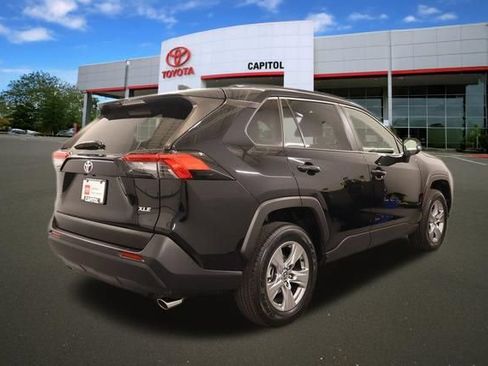 Certified 2023 Toyota RAV4 XLE FWD image 5