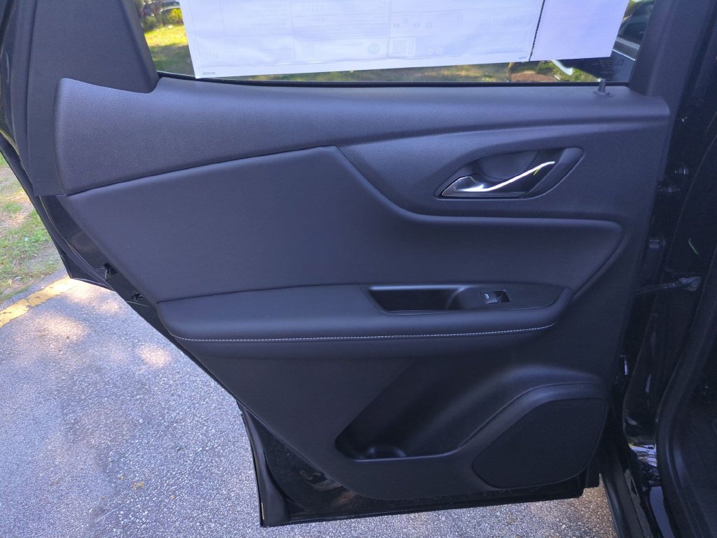 New 2026 Chevrolet Blazer LT w/ Midnight/Sport Edition FWD image 27