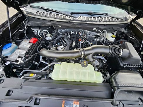 New 2025 Ford Expedition Max Platinum w/ Stealth Performance Package image 34