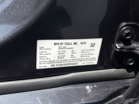 Used 2024 Tesla Model S AWD/4WD image 23