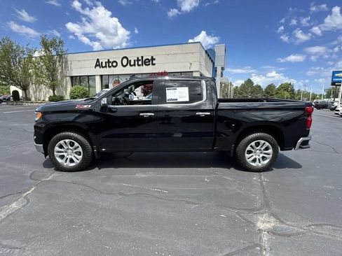Used 2025 Chevrolet Silverado 1500 LTZ w/ LTZ Premium Package AWD/4WD image 4