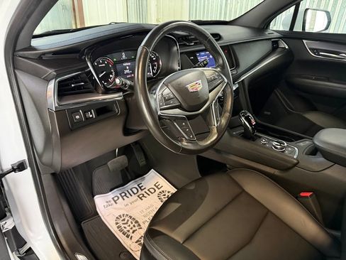 Used 2023 Cadillac XT5 Luxury AWD/4WD image 11