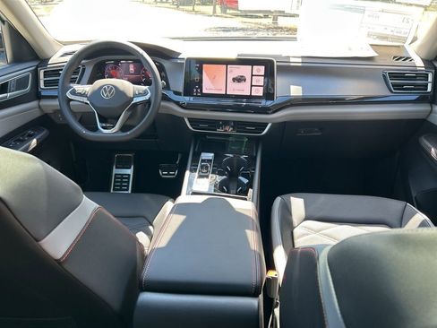 New 2026 Volkswagen Atlas Peak Edition AWD/4WD image 10
