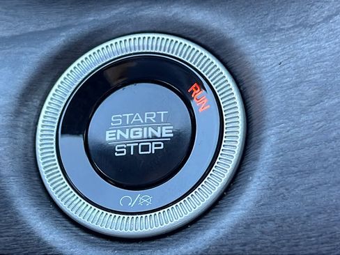 Used 2024 Jeep Grand Cherokee Limited 4xe image 17