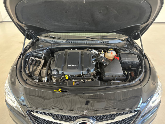 Certified 2019 Buick LaCrosse Essence FWD image 30