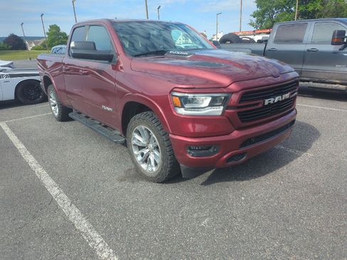 Used 2019 RAM 1500 Laramie w/ Sport Appearance Package AWD/4WD image 7