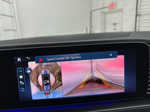 Used 2026 Mercedes-Benz GLS 450 4MATIC image 17