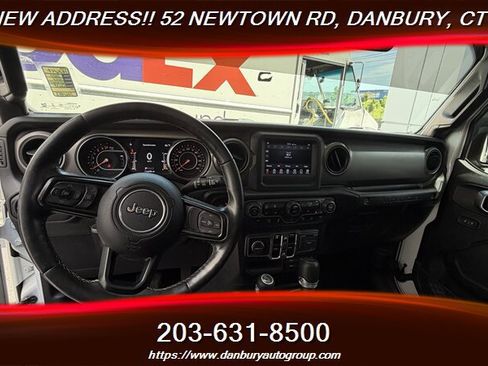 Used 2020 Jeep Wrangler Unlimited Sport AWD/4WD image 15