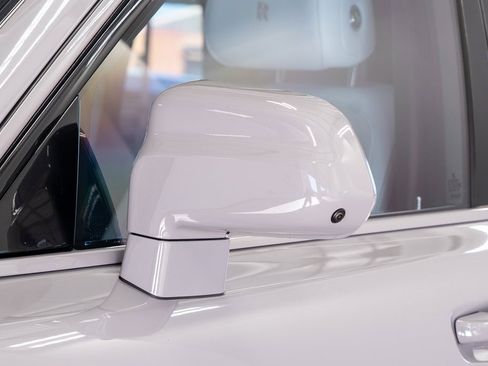 Used 2022 Rolls-Royce Cullinan image 19