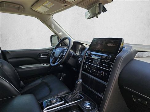 Used 2022 INFINITI QX80 Luxe w/ All-Season Package RWD image 10