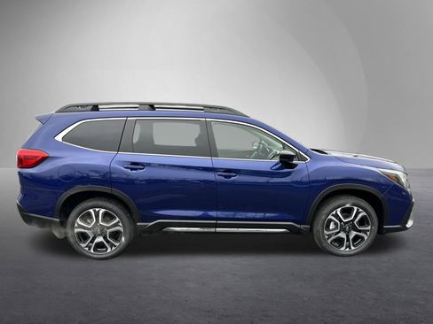 New 2026 Subaru Ascent Limited image 2