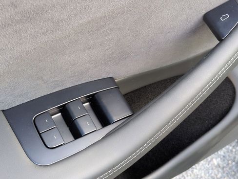 Used 2024 Tesla Model 3 Performance image 15