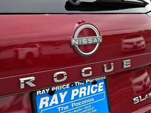 Used 2023 Nissan Rogue SL w/ SL Premium Package AWD/4WD image 32