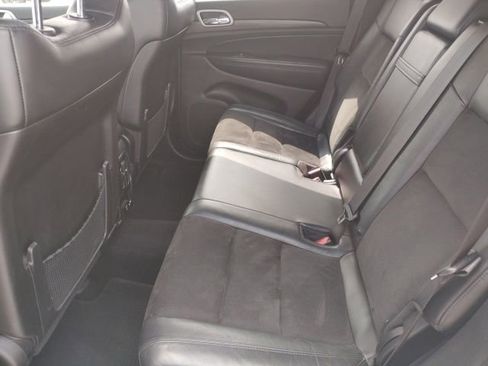 Used 2021 Jeep Grand Cherokee Laredo X RWD image 4