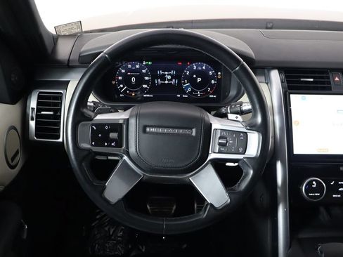 Used 2022 Land Rover Discovery HSE R-Dynamic AWD/4WD image 7
