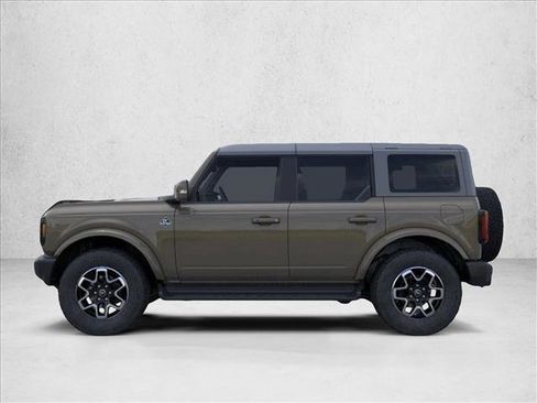 New 2025 Ford Bronco Outer Banks image 3