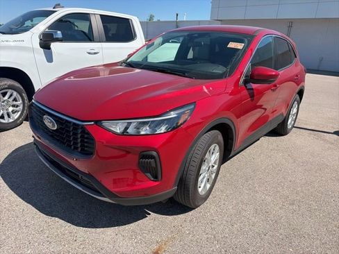 Certified 2023 Ford Escape Active w/ Tech Pack #2 AWD/4WD image 3