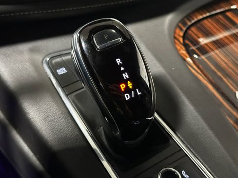 Used 2023 Cadillac Escalade ESV Luxury RWD image 45