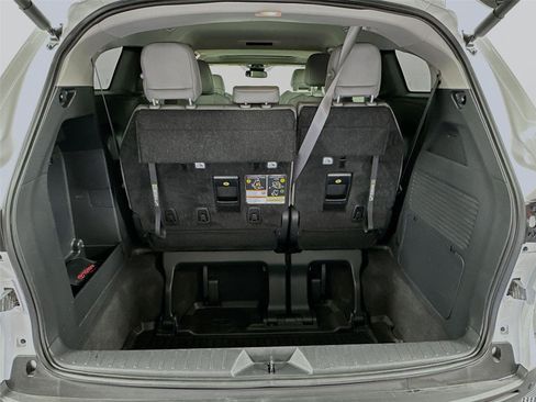Used 2025 Toyota Sienna XLE w/ XLE Plus Package image 26