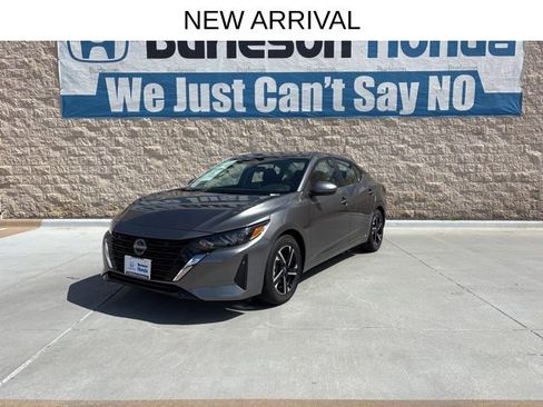 Used 2024 Nissan Sentra SV image 1