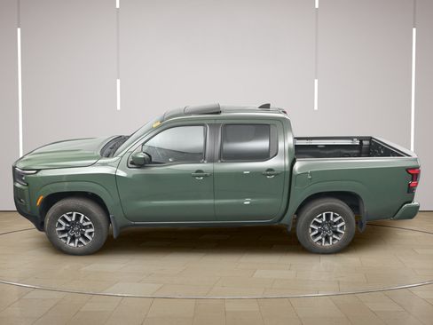 Certified 2024 Nissan Frontier SL w/ Technology Package AWD/4WD image 39