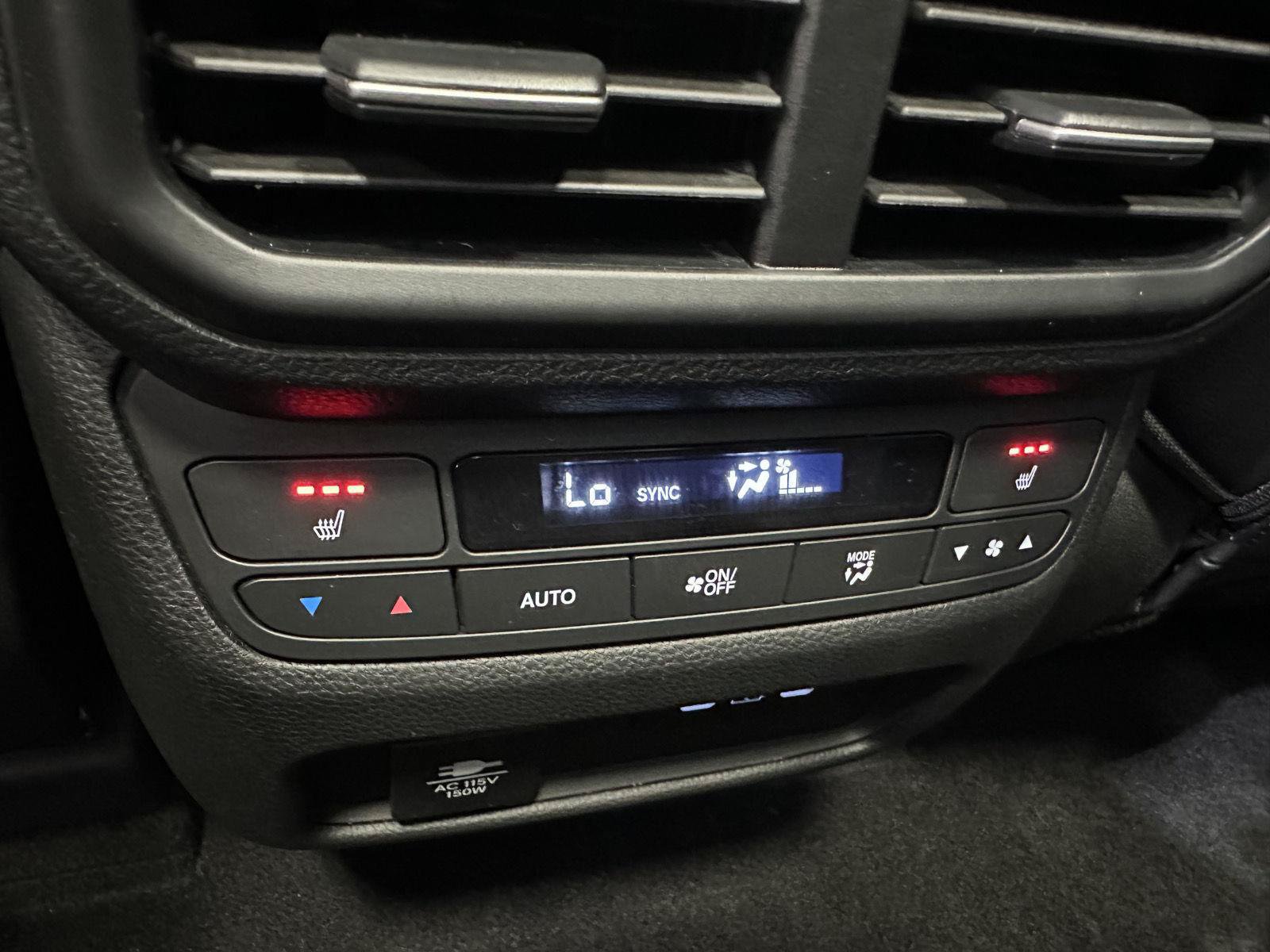 Certified 2025 Honda Pilot Elite image 33