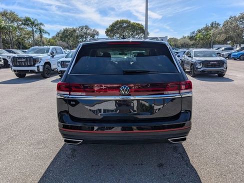 New 2026 Volkswagen Atlas SE image 16
