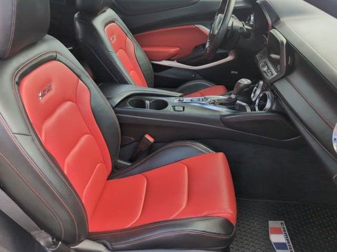 Certified 2022 Chevrolet Camaro SS image 28