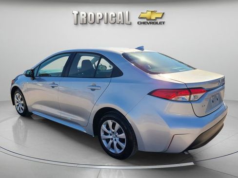 Used 2024 Toyota Corolla LE FWD image 3