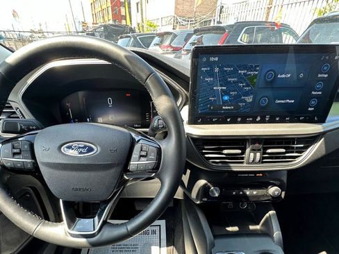 Used 2024 Ford Escape Active w/ Tech Pack #1 AWD/4WD image 13