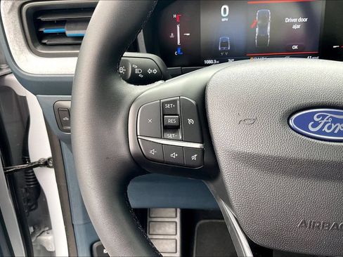 Used 2025 Ford Maverick XLT w/ XLT Luxury Package AWD/4WD image 14