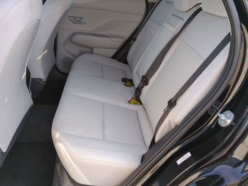 Certified 2025 Hyundai Kona SEL image 18