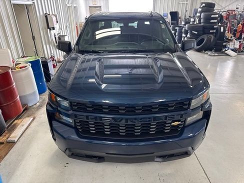 Used 2021 Chevrolet Silverado 1500 Custom AWD/4WD image 32