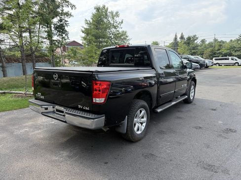 Used 2015 Nissan Titan SV image 8