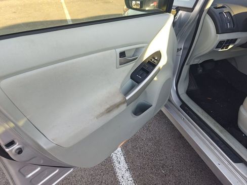 Used 2015 Toyota Prius Two image 5