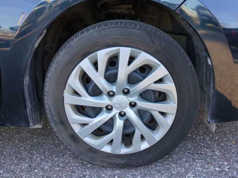 Certified 2018 Toyota Corolla LE image 10