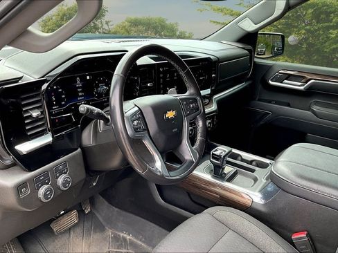 Used 2023 Chevrolet Silverado 1500 LT w/ Protection Package AWD/4WD image 13