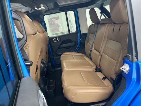 Used 2021 Jeep Wrangler Unlimited Sahara w/ Cold Weather Group image 23