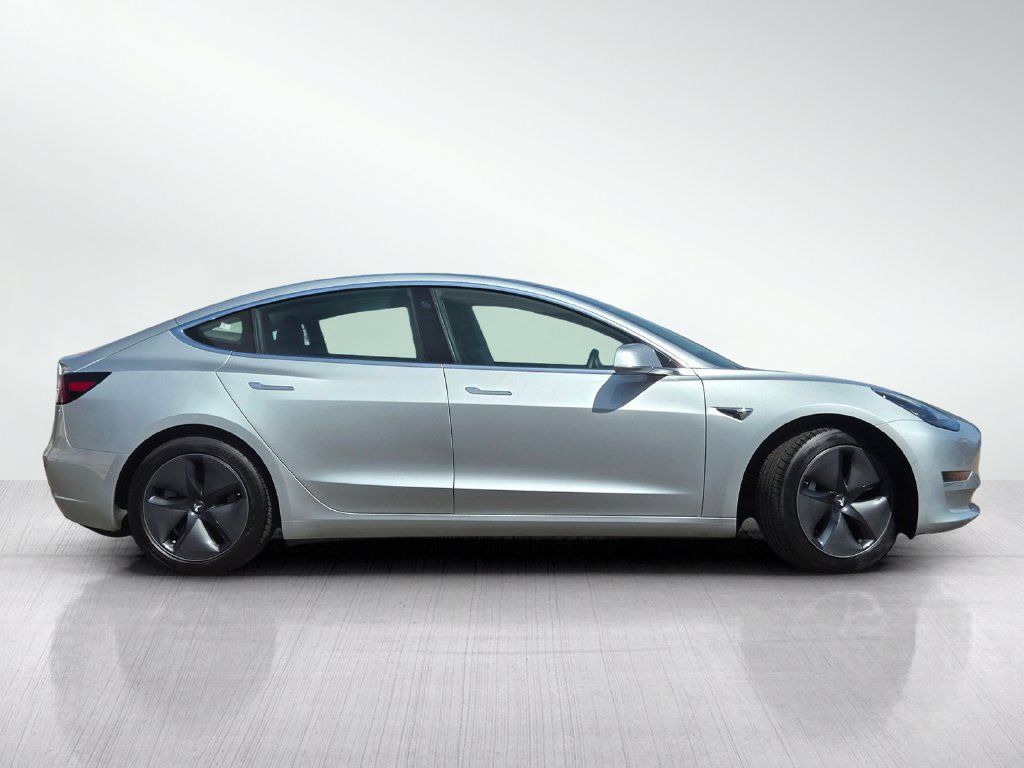 Used 2018 Tesla Model 3 Long Range RWD image 4