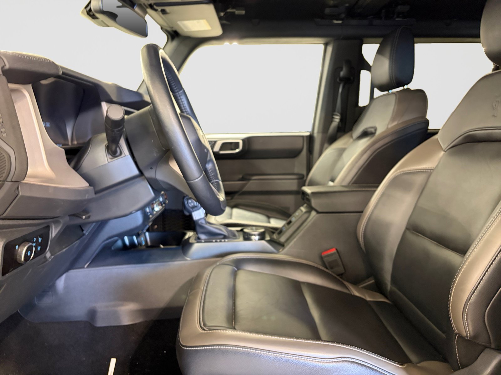 Used 2025 Ford Bronco Outer Banks AWD/4WD image 11
